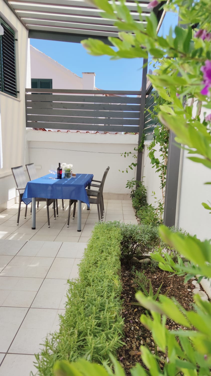 Apartman Riba 2 - Ház Riba, Vis